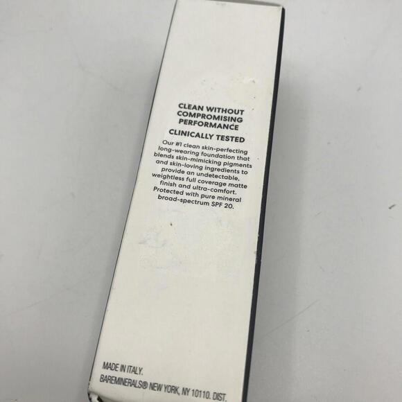 Bare Minerals~BarePro Skin-Perfecting Matte Liquid Foundation Light 27 Neutral - Picture 2 of 6